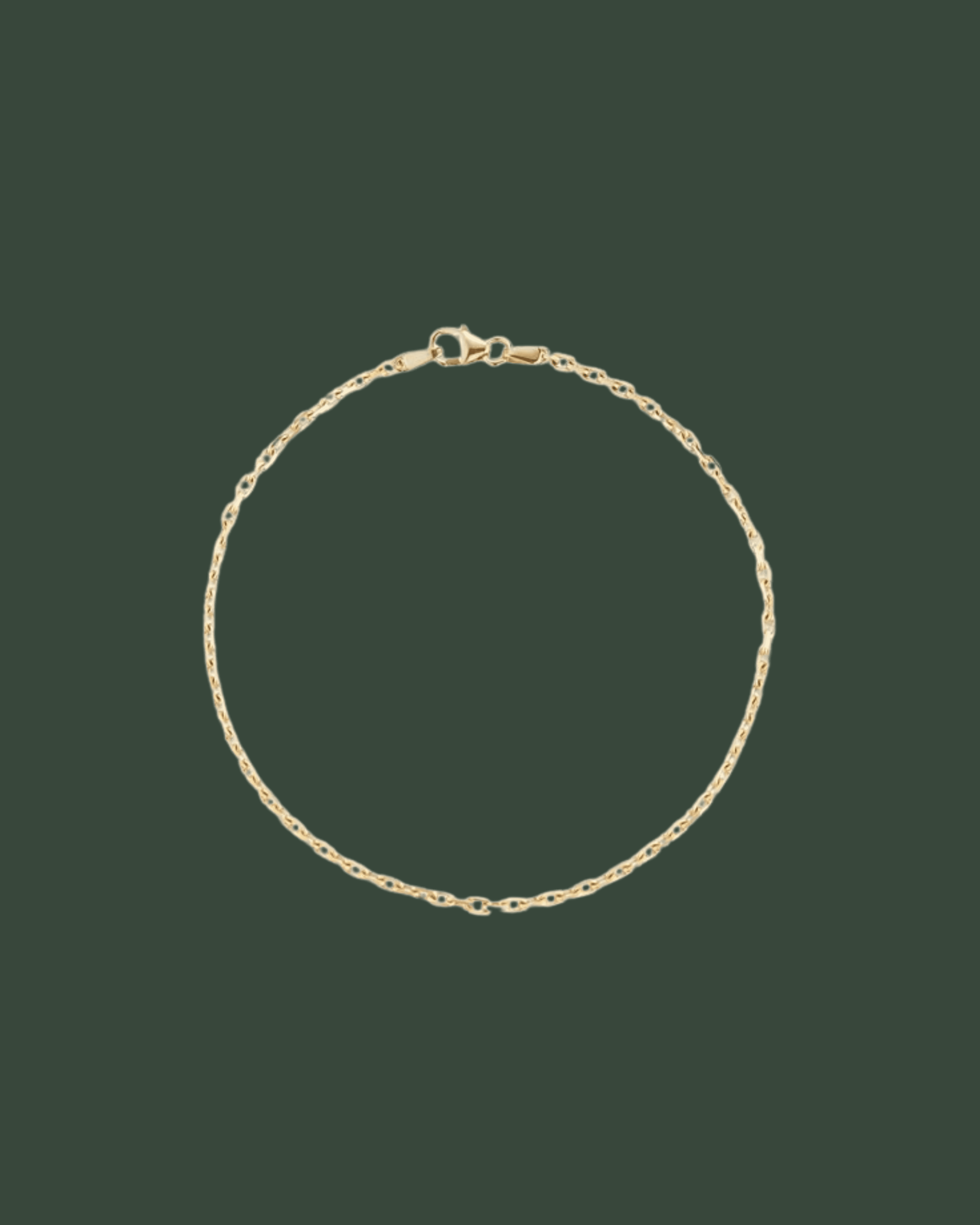 Gold bracelet with diamonds